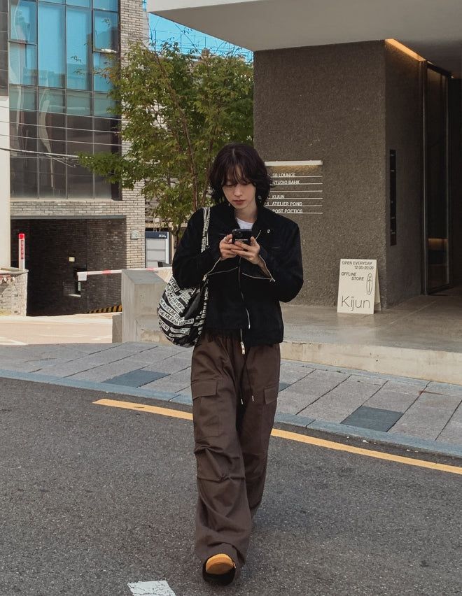 Wild pin tuck cargo cotton pants