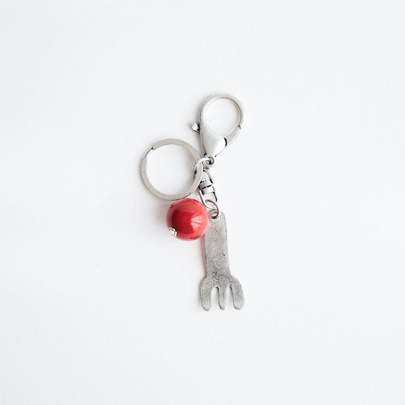 Tomato and fork keyring