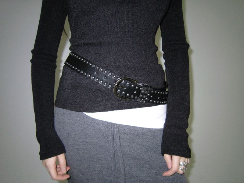 Stud leather belt