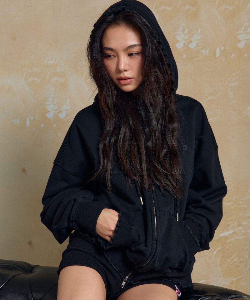 WASHED RUFFLE HOODIE ZIP-UP / BLACK
