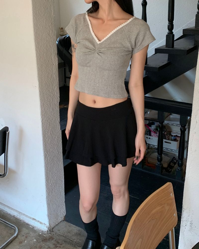 Low cancan skirt