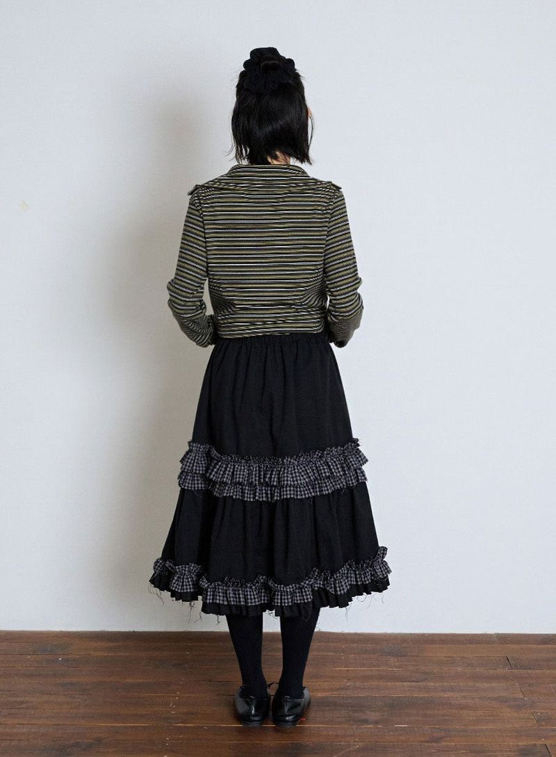 RUFFLE POINT SKIRT - BLACK