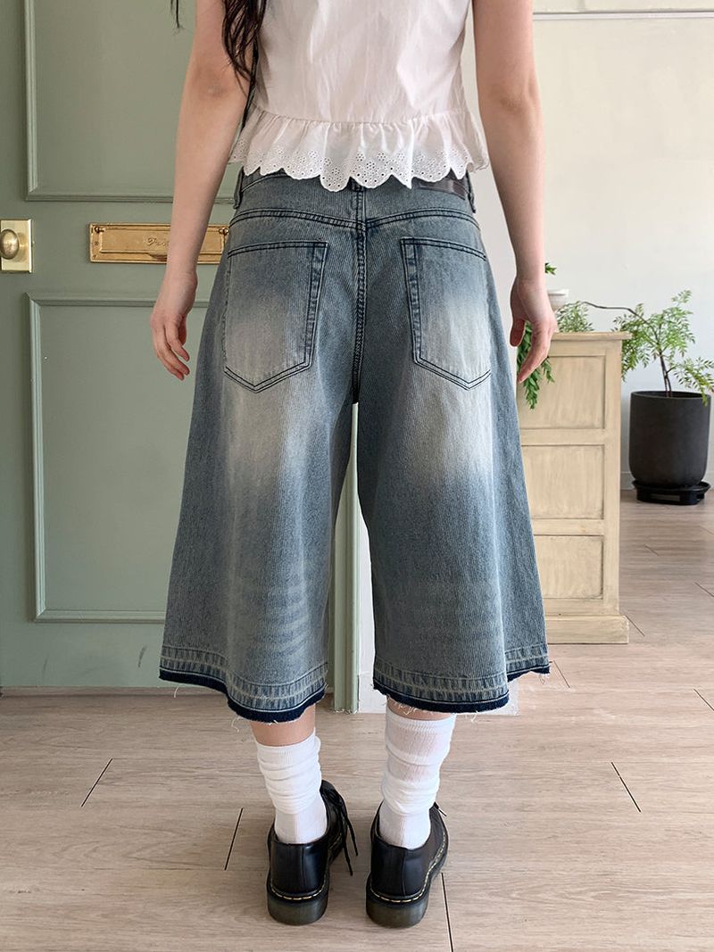 TEXTURE WIDE BERMUDA JEANS
