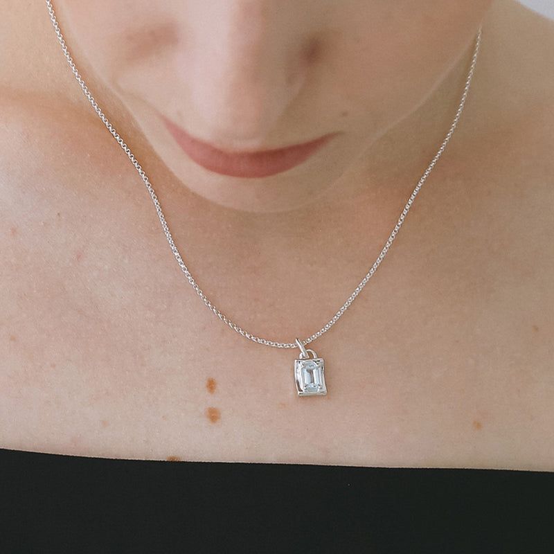 FLIT（フィリット）の「SAND DUNE STONE NECKLACE (AQUAMARINE) (SILVER)（Accessories）」