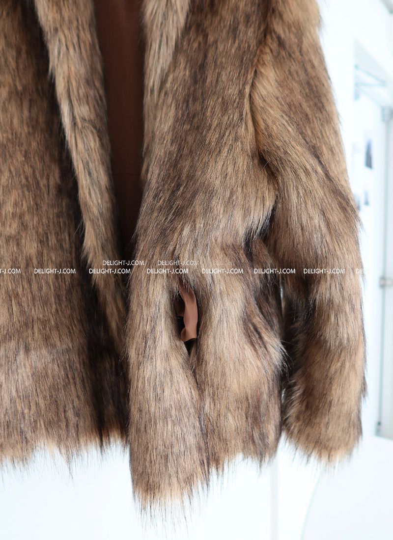 High-quality hooded fake fur jacket