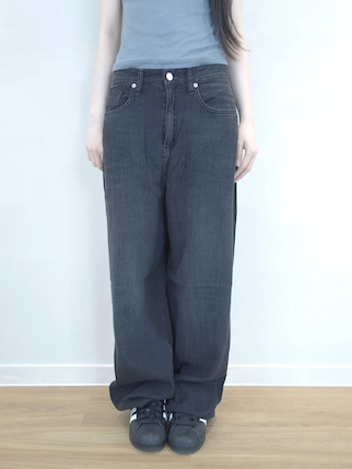 black wide pants