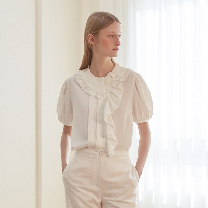 VITALSIGN（バイタルサイン）の「[LINE] Unbalanced Shirring Frill Blouse (Ivory)（Tops）」