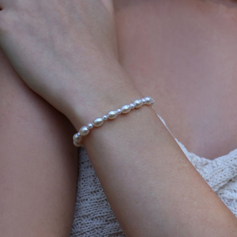 Less is more（レスイズモア）の「オーバルパールブレスレット（アクセサリー）」