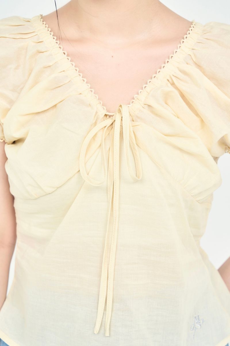 フリルブラウス / frill blouse