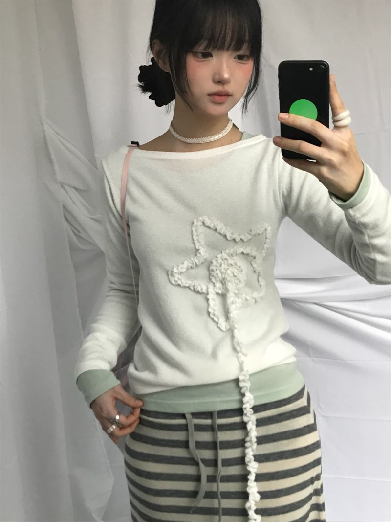 Creamy Star Knit Top