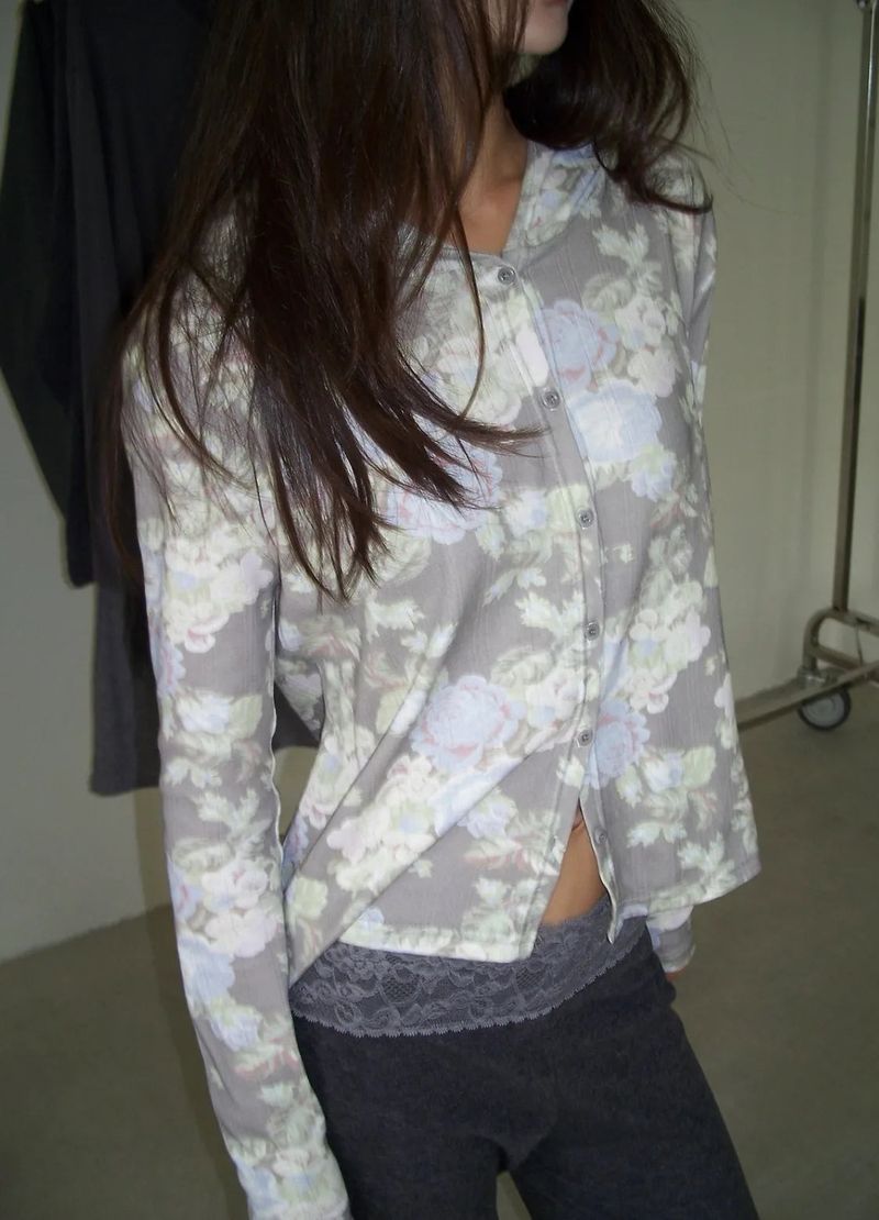 Flower button hoodie(2c)