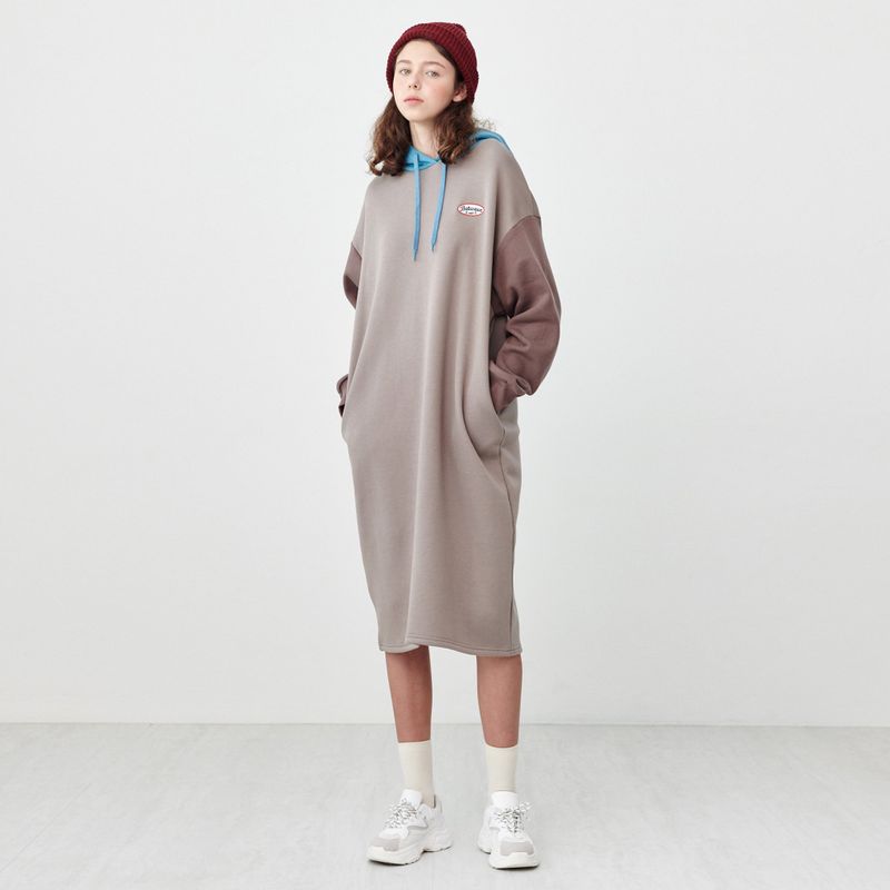 Between A and B（ビットウィーンエーアンドビー）の「HOODIE LONG JERSEY DRESS_CHOCOLATE（Dresses）」
