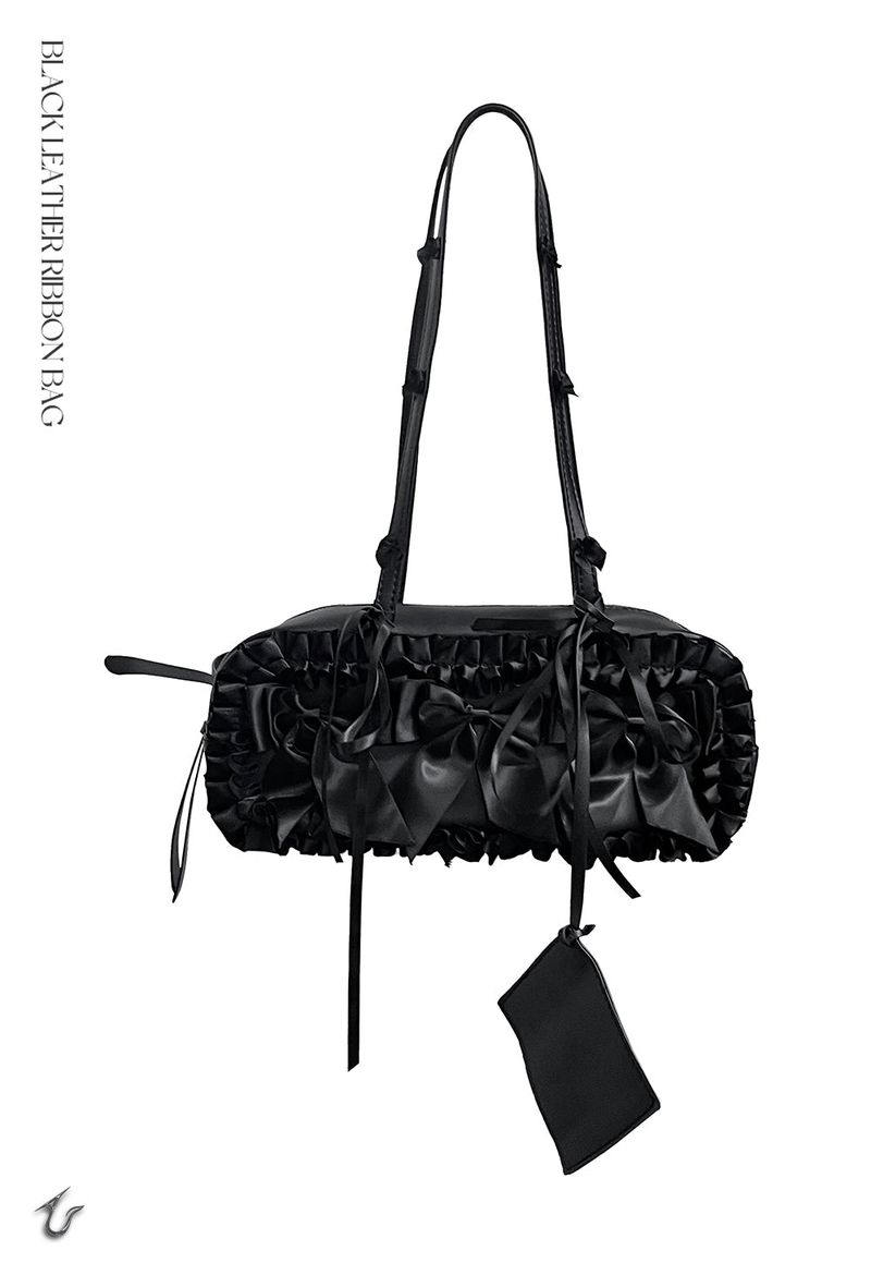 URBAN UNIQUE（アーバンユニーク）の「black leather ribbon bag（Bags）」