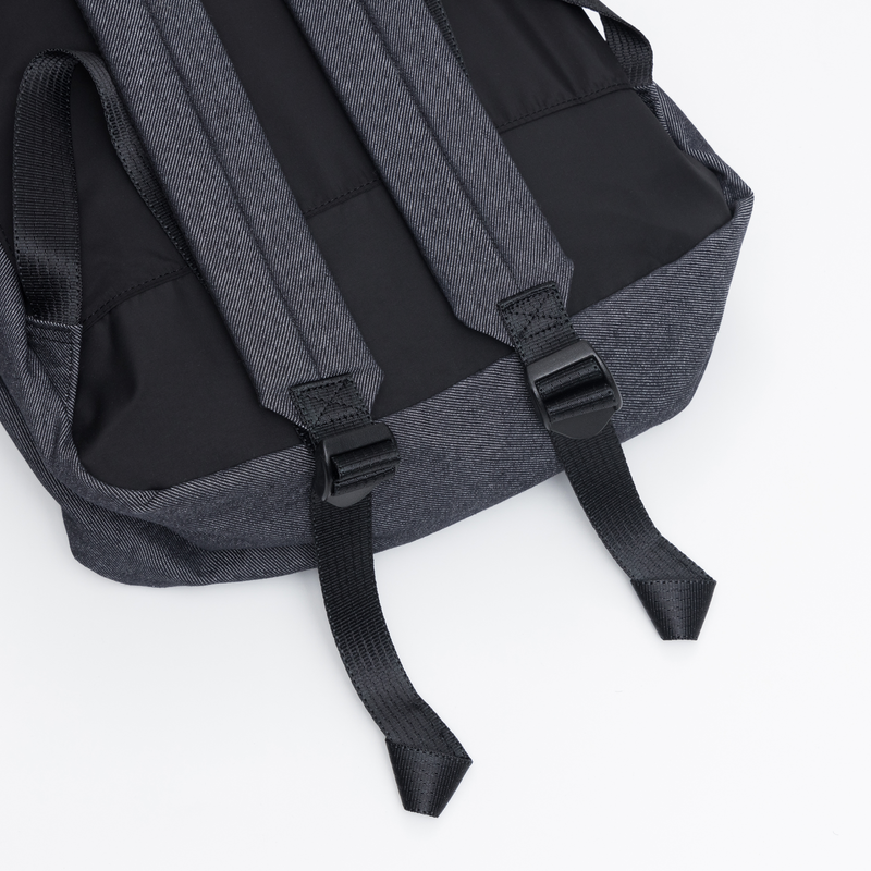 Knotted Backpack (Denim-Black)