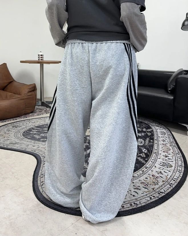 LD Curved Track Sweatpants