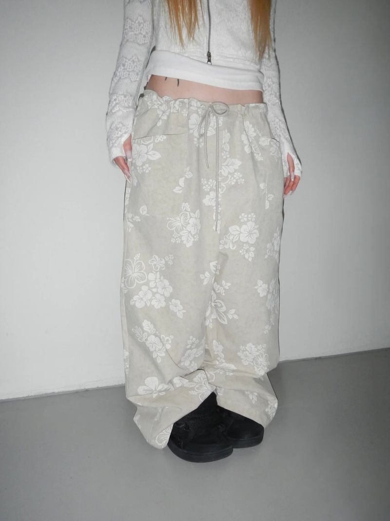 THEAIRTOWN（ザエアータウン）の「flower dying wide pt(2 color)（Pants）」
