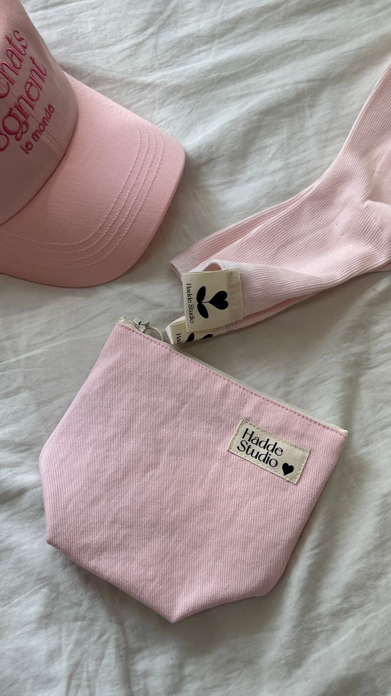 HADDE LOGO LABEL POUCH BAG