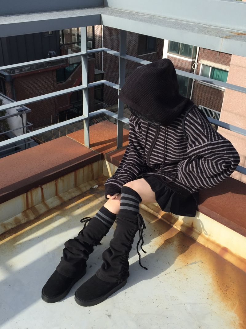 myorang（ミョラン）の「Cookie Dangara hood warmer zipup (4color)（Tops）」