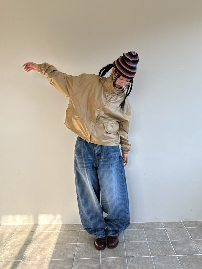 glossy wind jumper (beige)