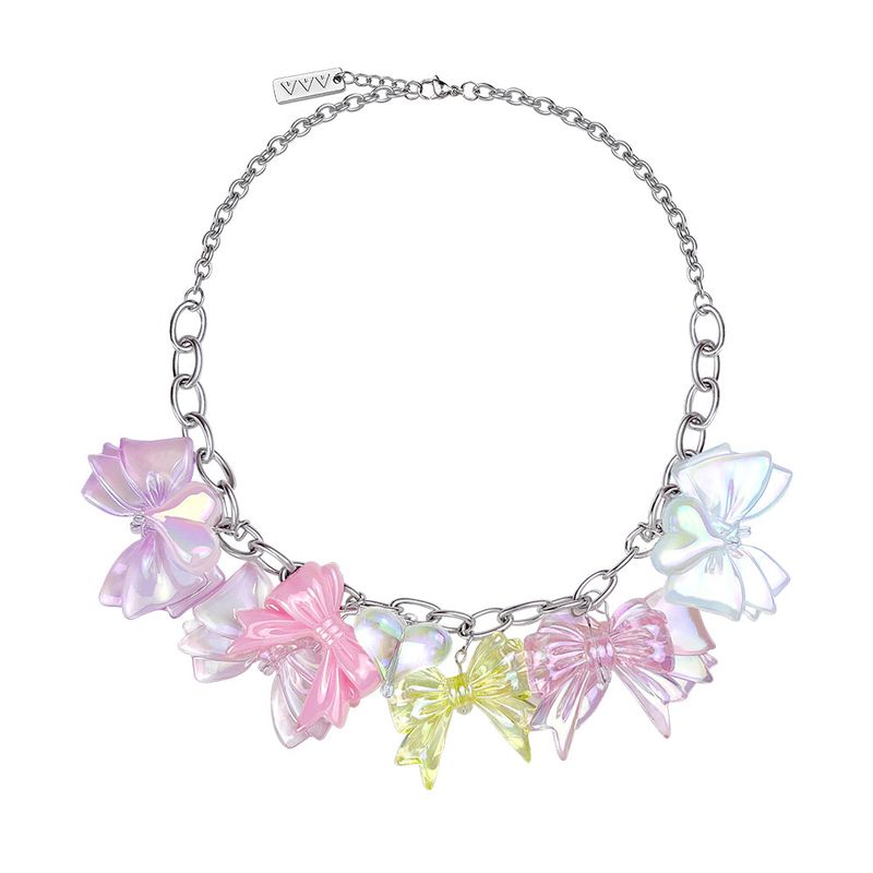 VVV（ブイブイブイ）の「Diva Ribbon Heart Surgical Chain Necklace （Accessories）」