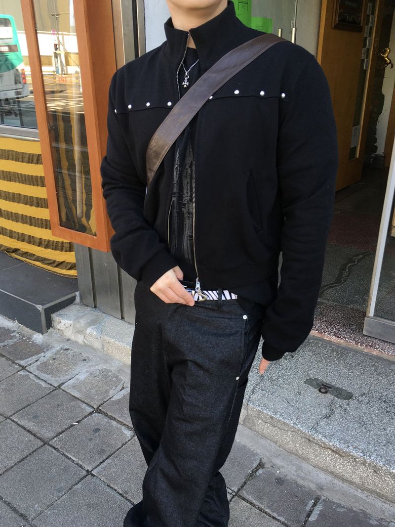 No.1667 rivet crop ZIP-UP