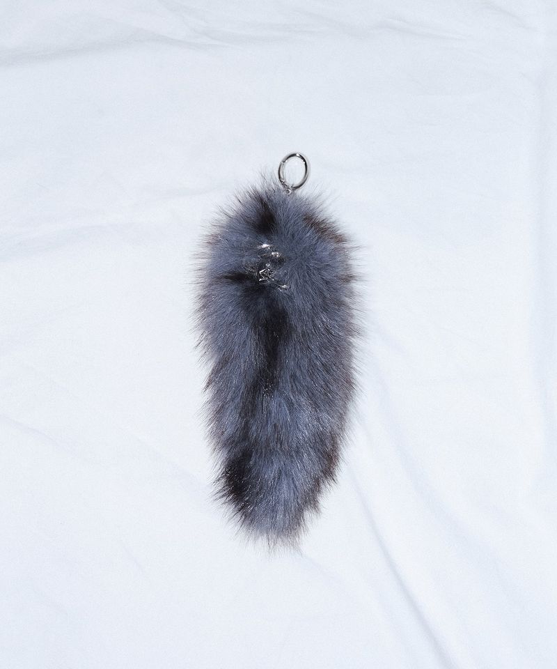 chubby fur tail keyring - deep blue