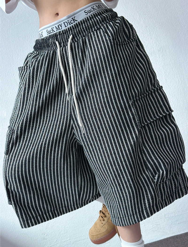 STRIPE CARGO BALLOON BERMUDA 💙🖤🤍2COLOR