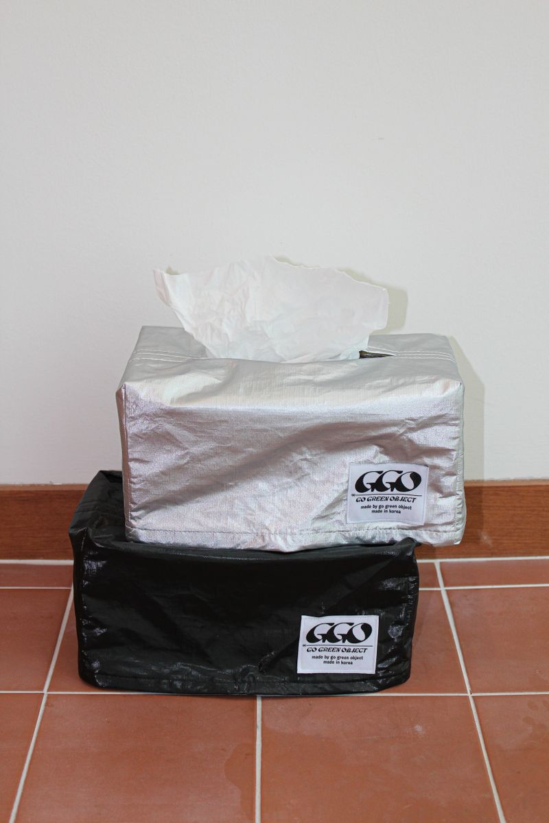 Tarpaulin tissue cover, tissue case