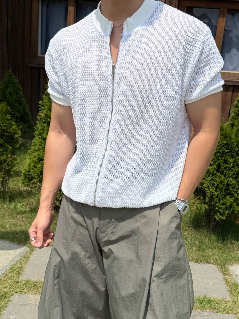 Half-neck punching zip-up cardigan