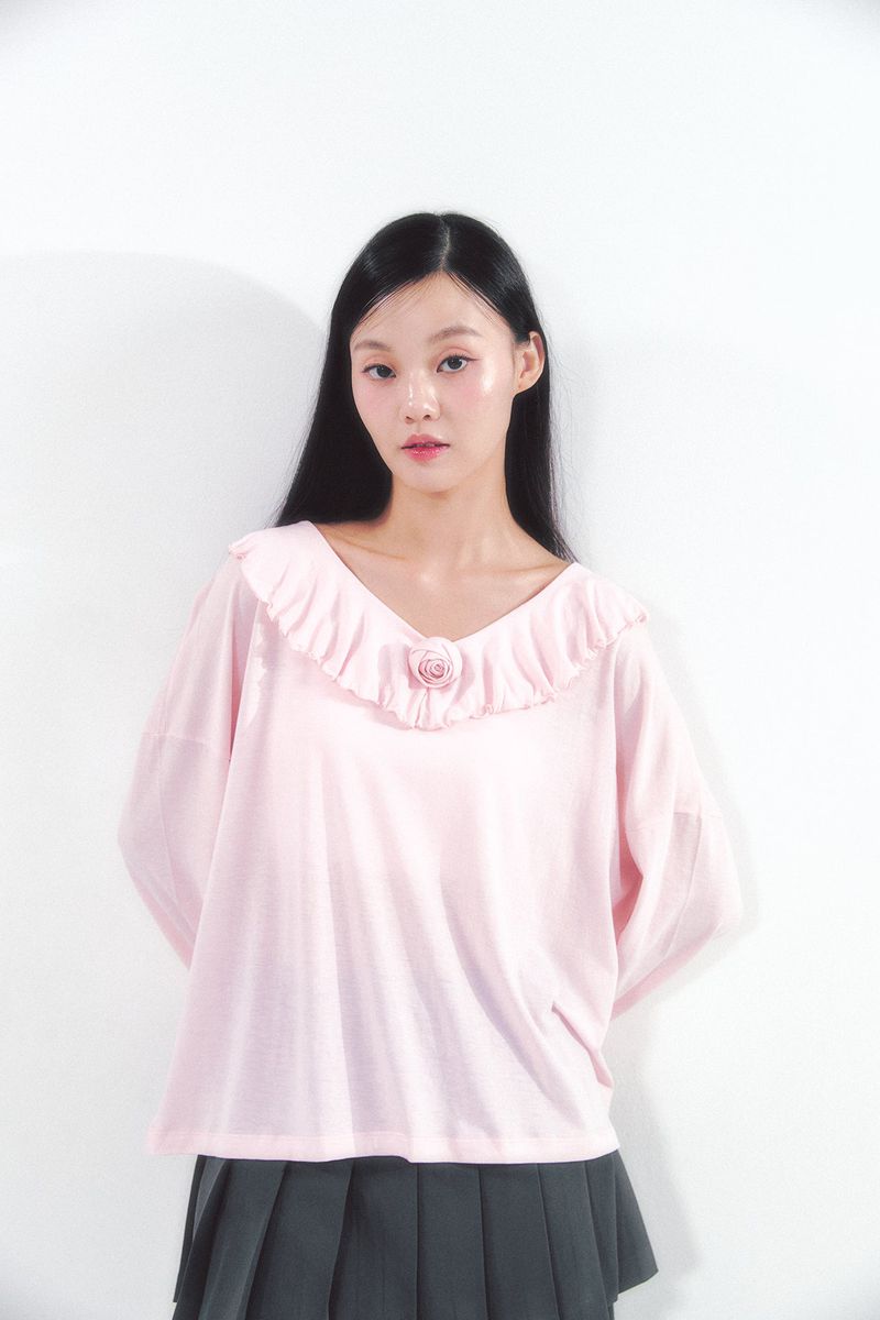 Rose Brooch Frill Long Sleeve Pink
