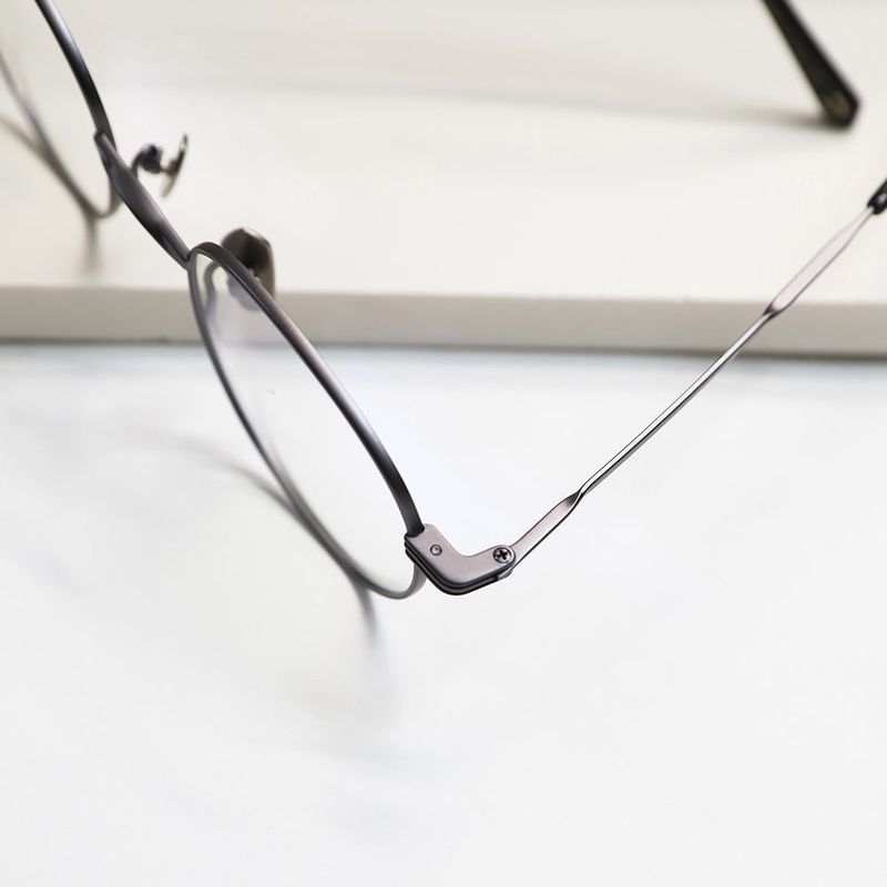 Knouun Round titanium glasses CODE. 101. A gray
