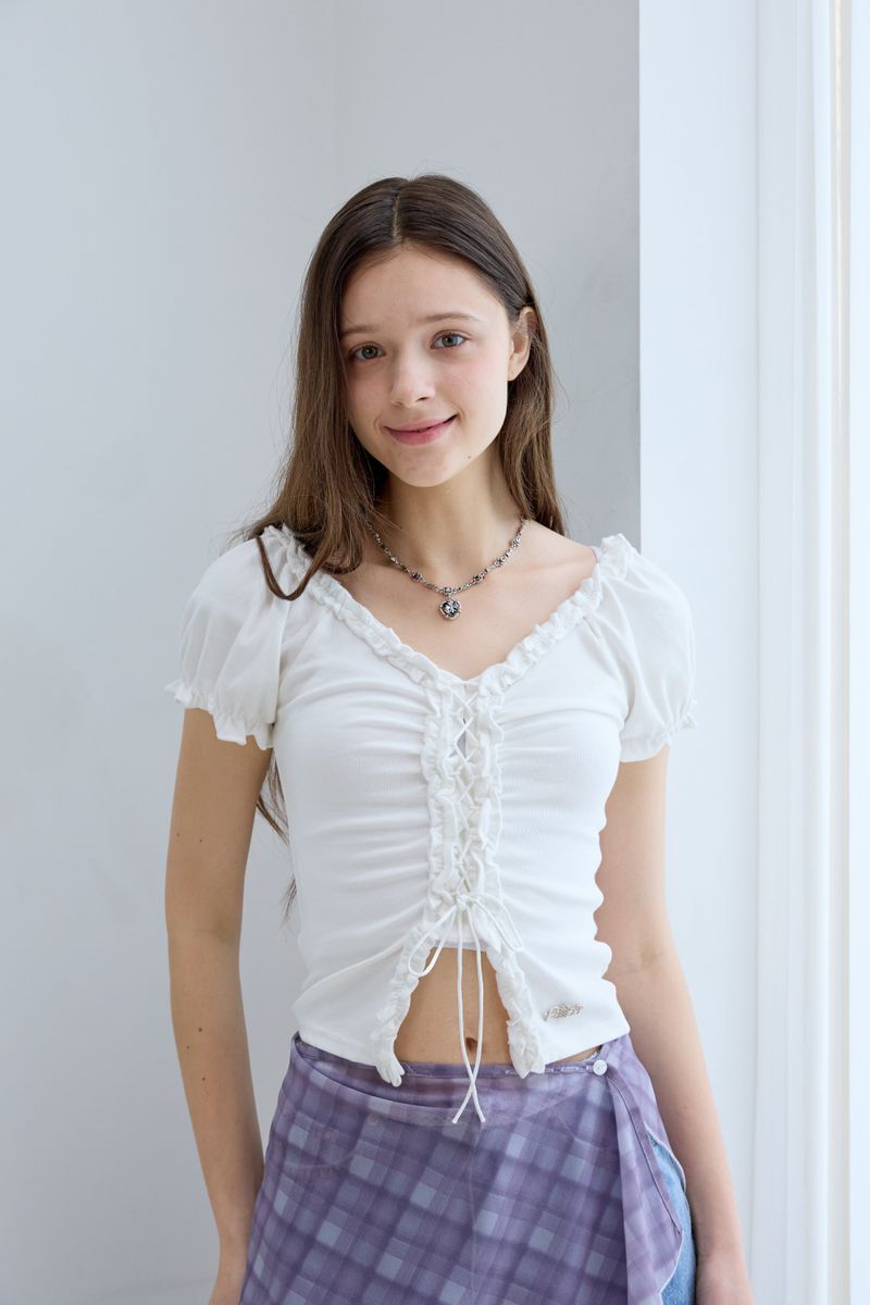 BLACK BLOOM HEART NECKLACE