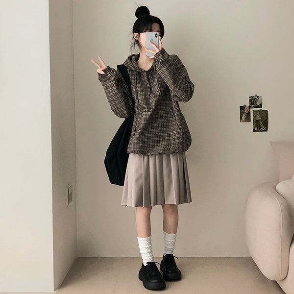 Bad back banding pleated skirt