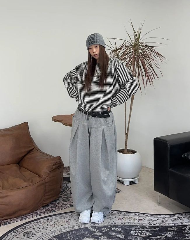 Rickle Yoke Pintuck Sweatpants