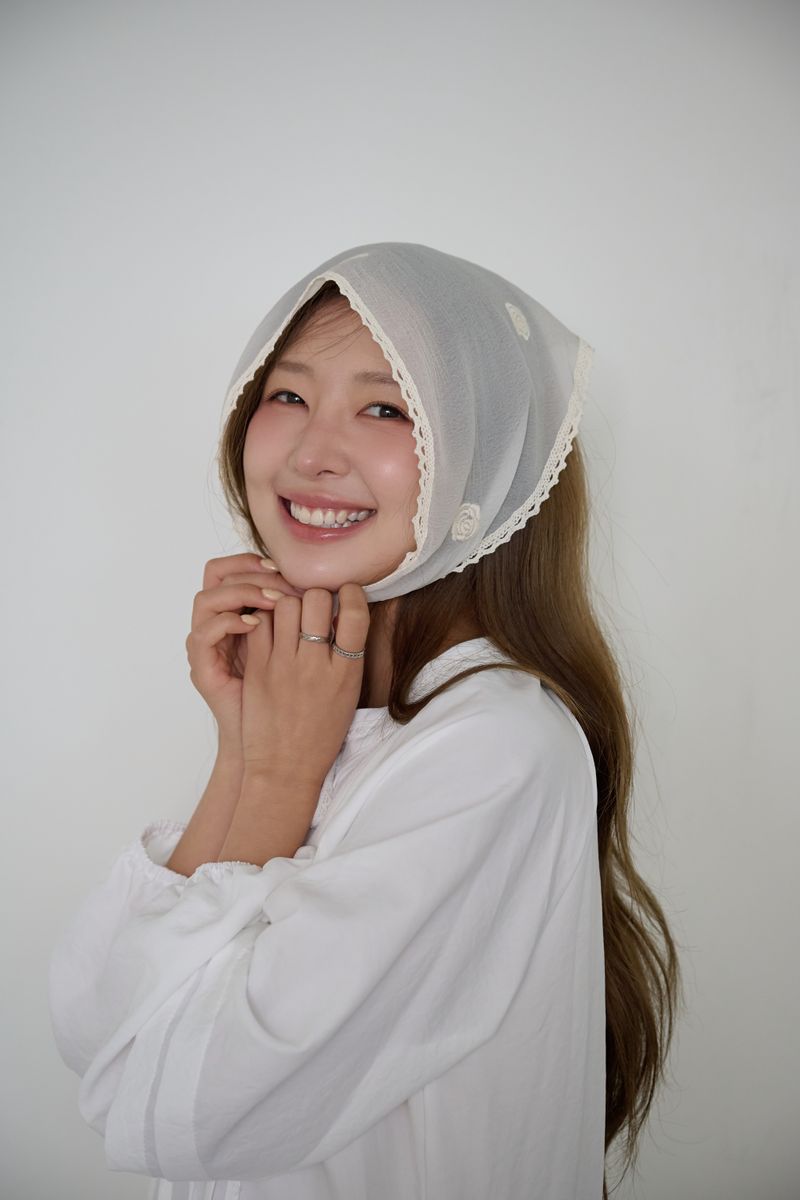 ODETTE ROSE LACE KERCHIEF