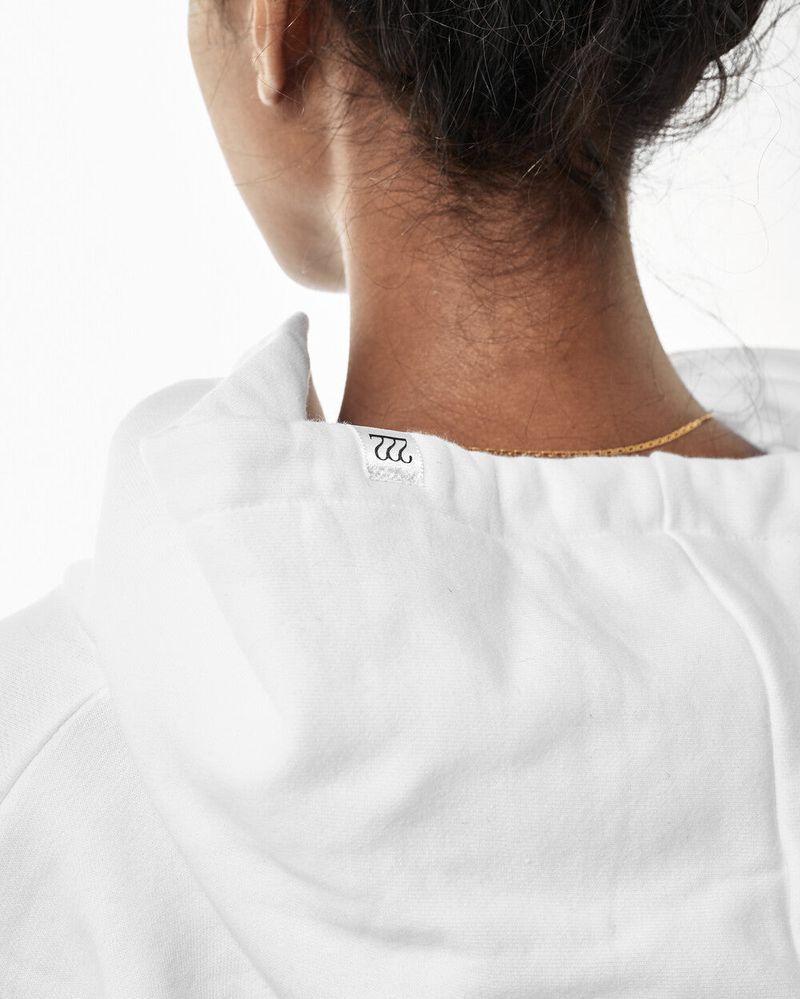 HOODIE 002 (WHITE)
