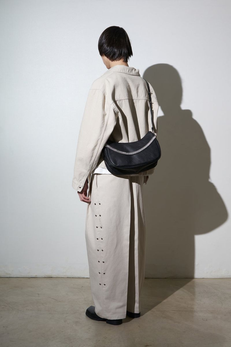 888 Chained Leather Bag