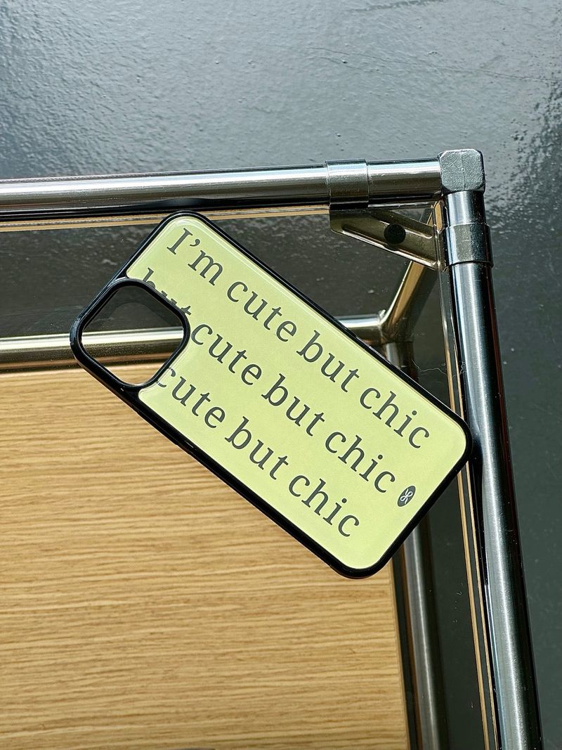 [MADE] cute but chic lettering epoxy bumper case_butter yellow
