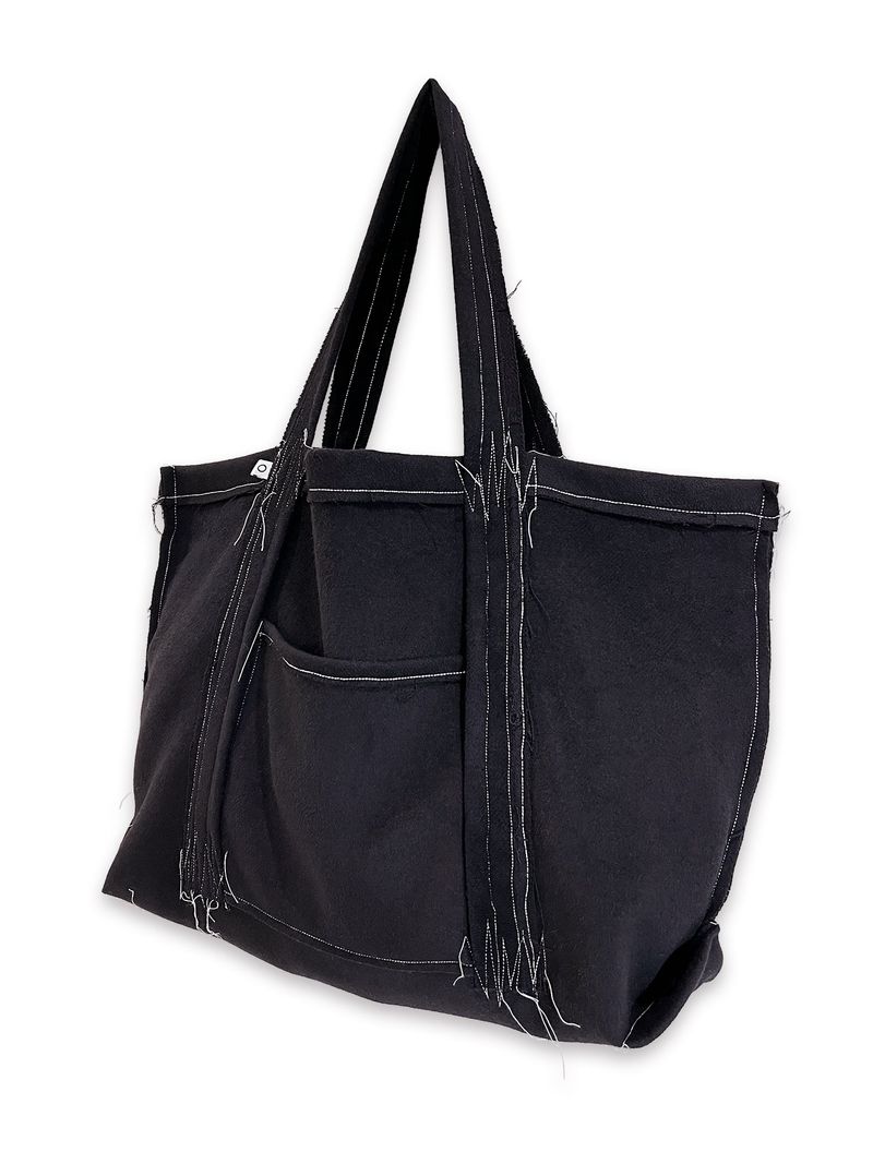 O Logo Drawing Stitch Bag / Black
