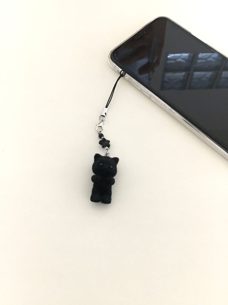 Black cat keyring