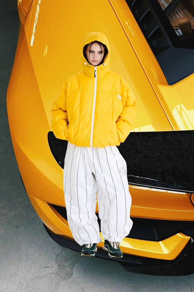 BSRABBIT(ビエスラビット)の「STRIPE SPORTY SUPER WIDE JOGGER PANTS WHITE(Pants)」