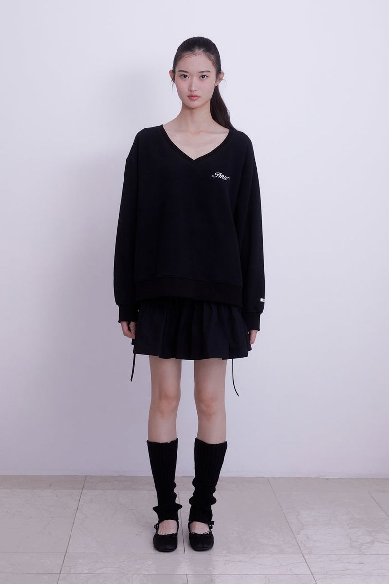 Lettering Deep V-Neck Sweatshirt (BLACK)