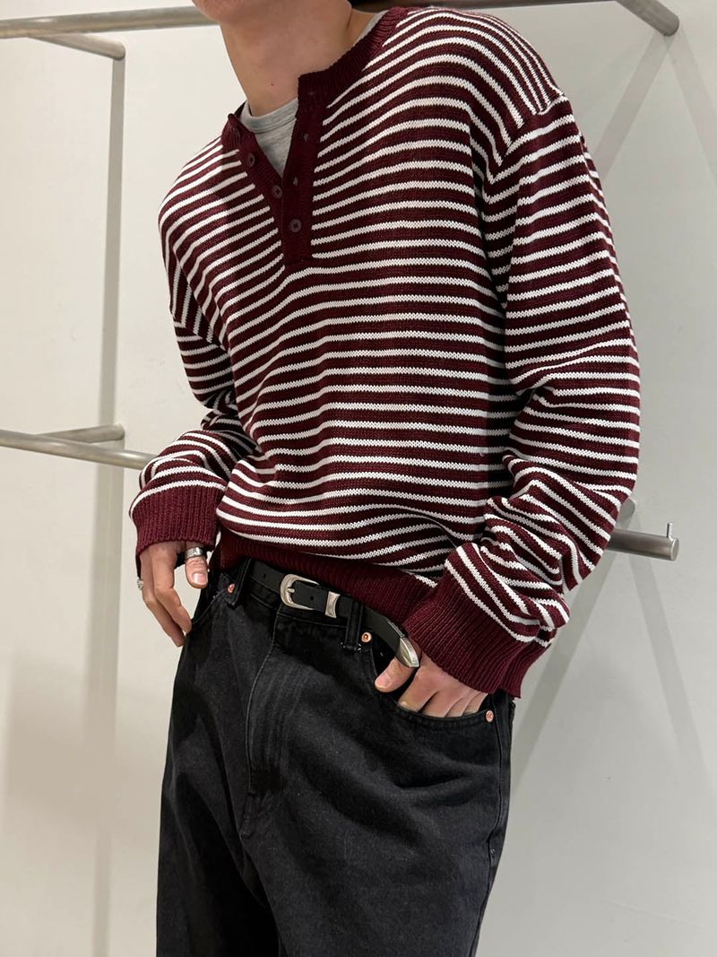 LAURANT（ロラン）の「ストライプ ヘンリーネック ニットウェア(3color)（トップス）」