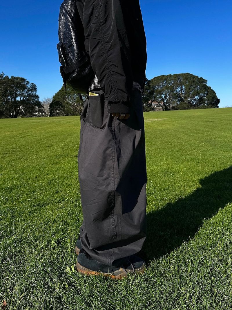 Ruin cut pintuck wide pants 4C