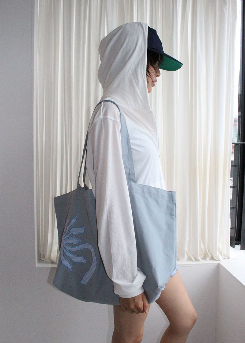 SUMMER PATCH TOTE BAG