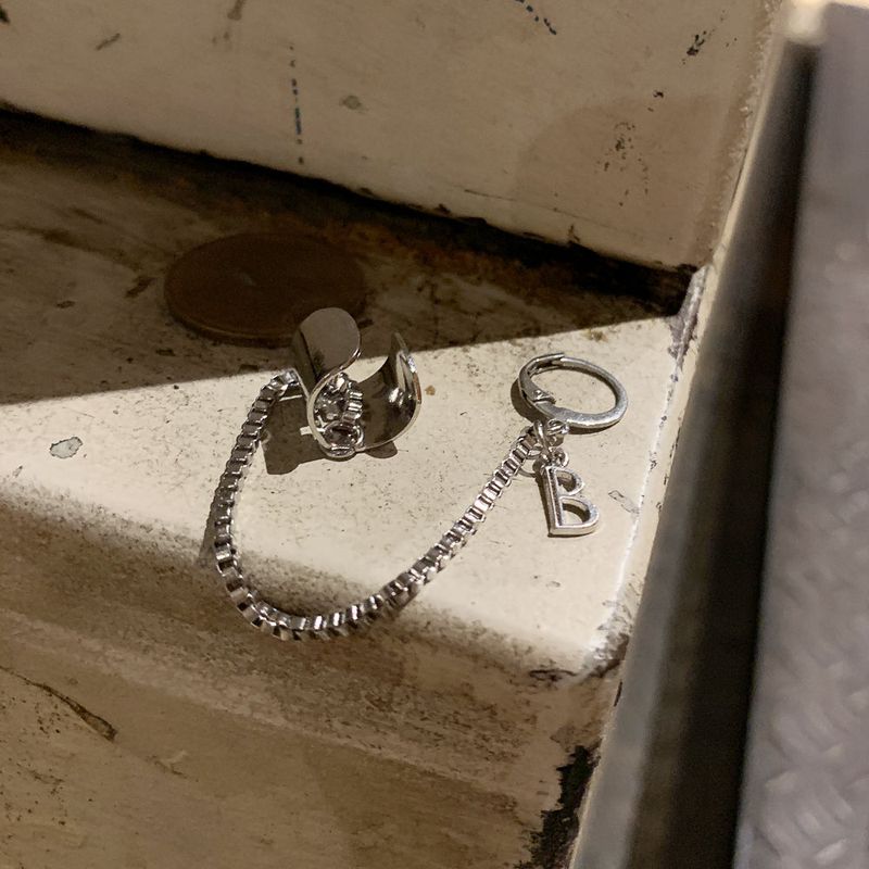 Men's two-pin earrings_B TIME EAR