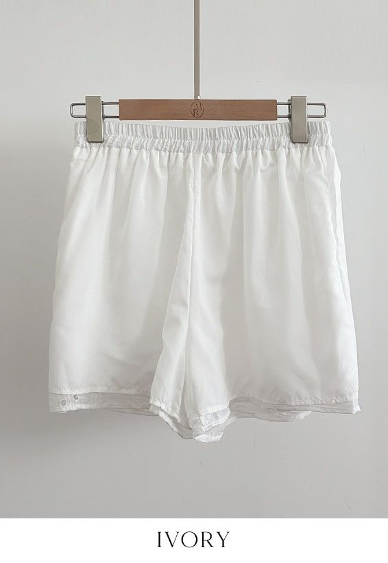 Eyelet Punching Blouse Banding Shorts Set