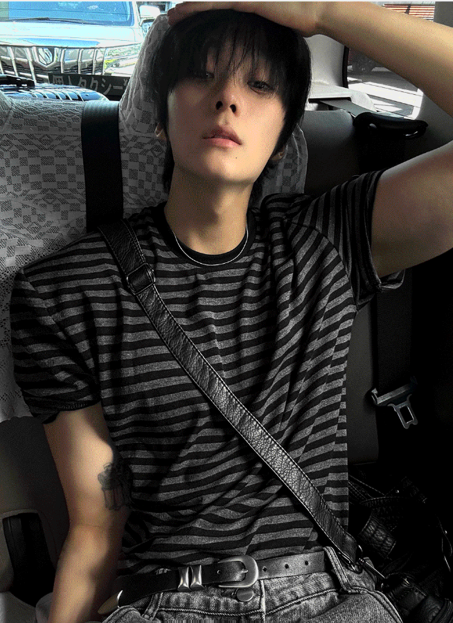 COSYHARU（コシハル）の「Black & Charcoal Muscle Fit Striped Short Sleeve（Tops）」