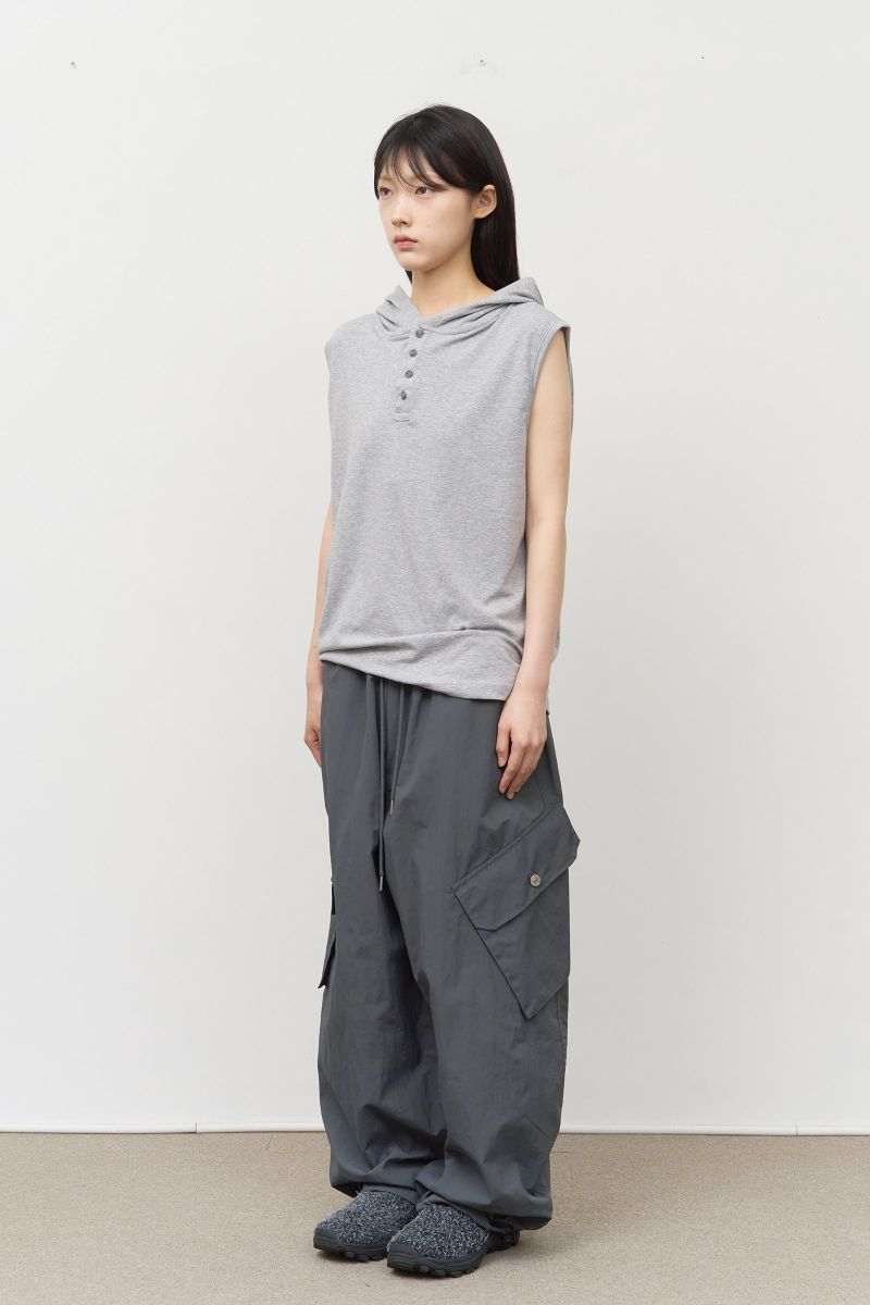 Arm Sleeveless Hooded Top