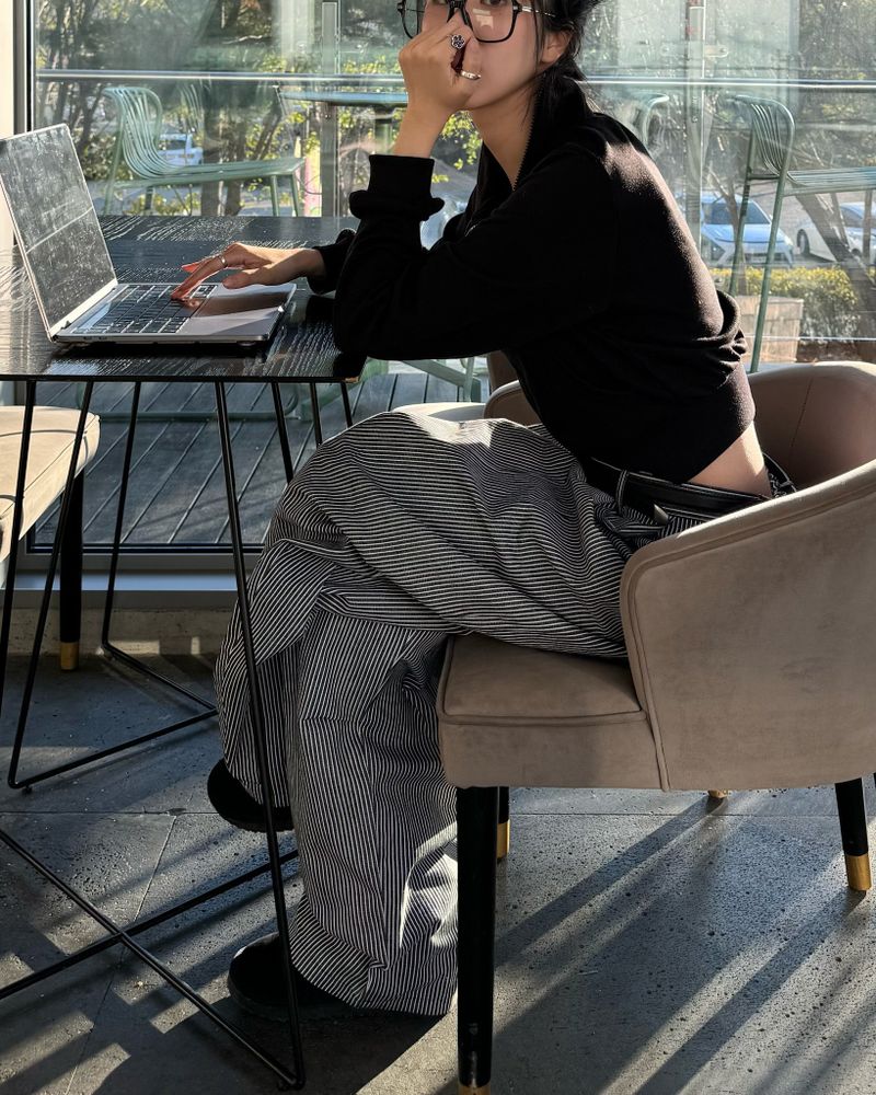 Curved stripe pants (Unisex)